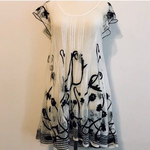 Anthro ~ Moulinette Souers sheer embroidered tunic